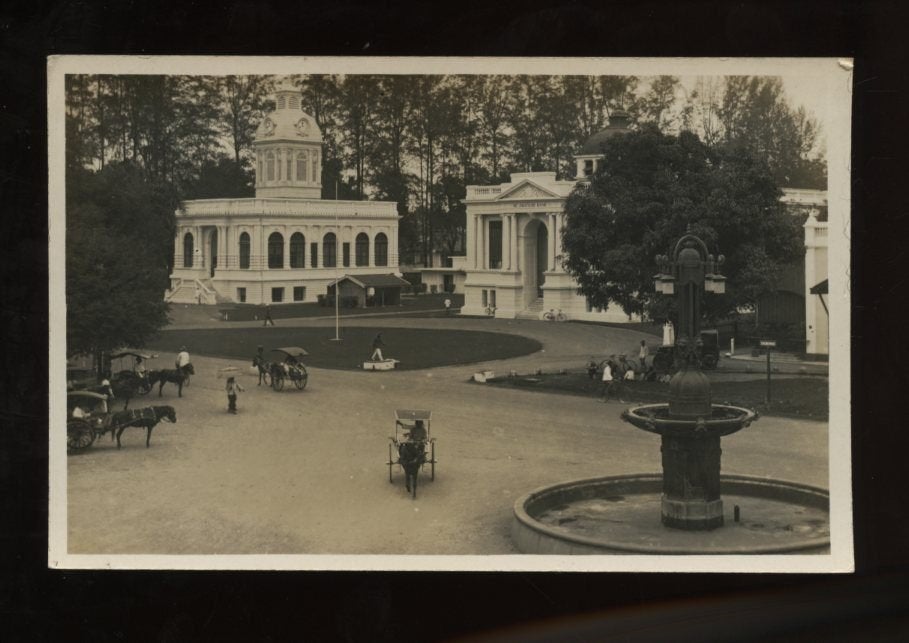 Ned Indië  1930  Sharp Photo Medan Sumatra (28-17), Ophalen of Verzenden, 1920 tot 1940, Buiten Europa
