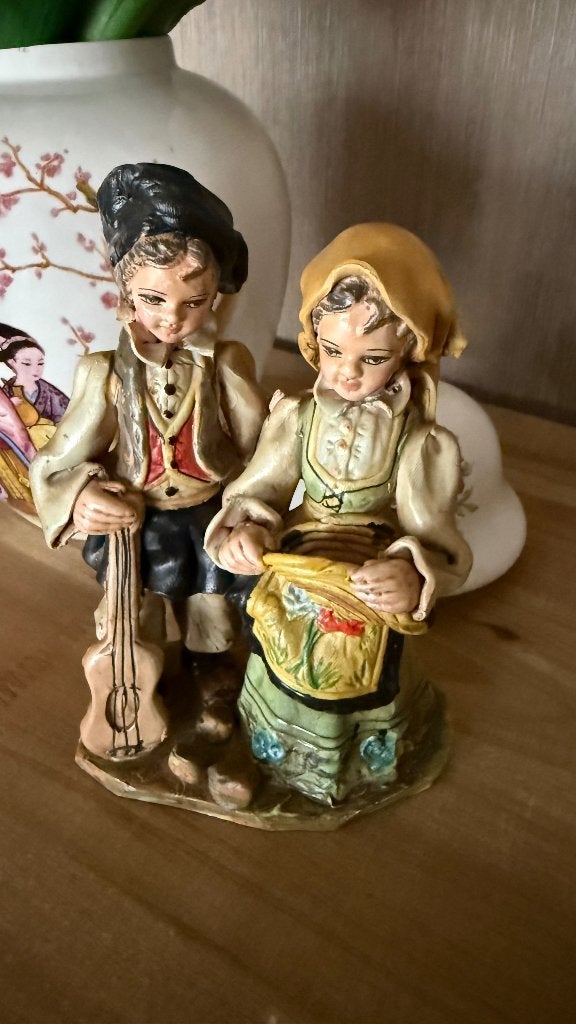 Vintage Italiaans beeldje – A. Massigli – Jongen & Meisje, Antiek en Kunst, Curiosa en Brocante, Ophalen of Verzenden