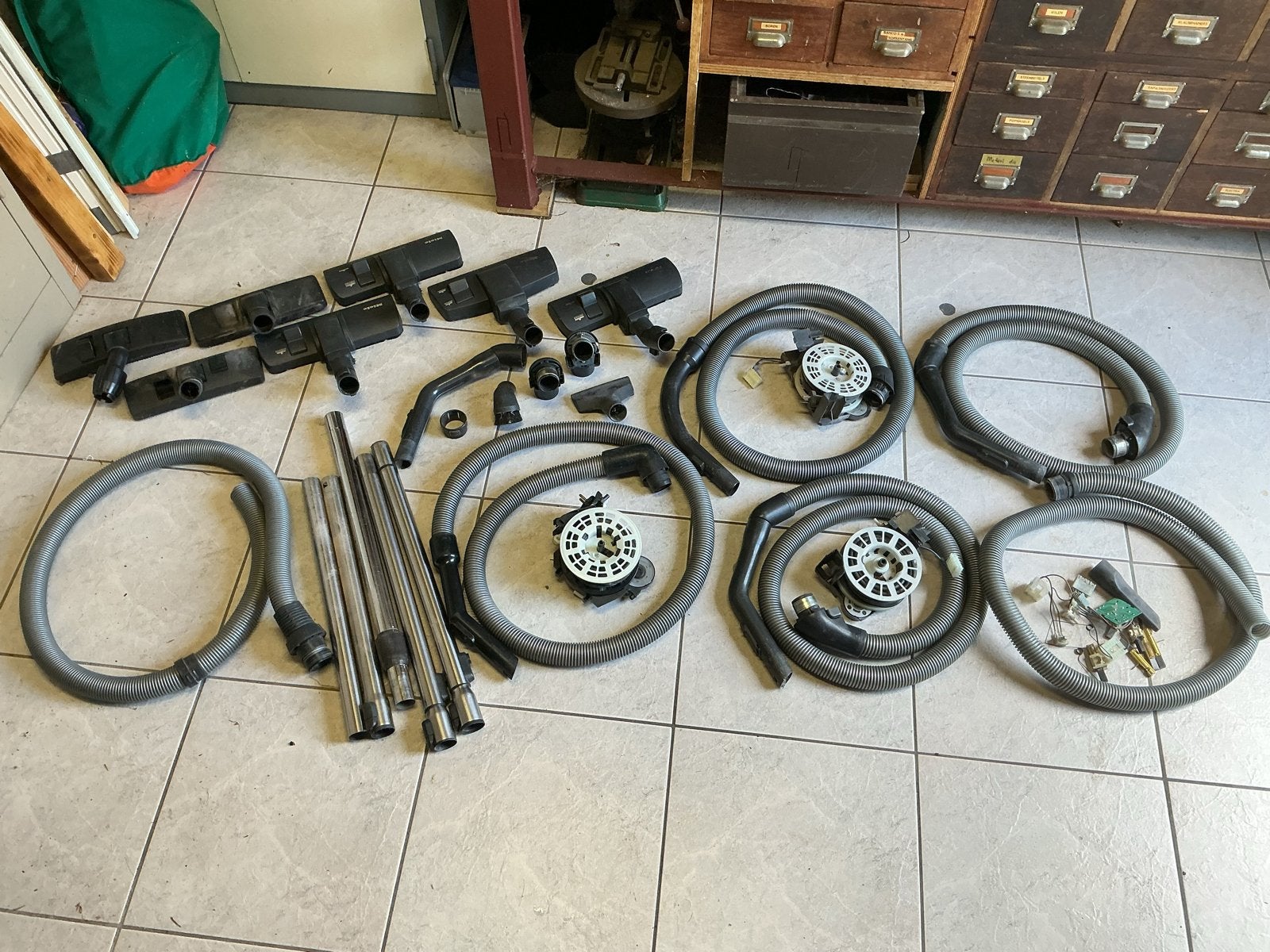 Miele stofzuiger onderdelen: slangen, stangen, mondstukken, Stofzak, Inclusief accessoires, Gebruikt, Ophalen of Verzenden
