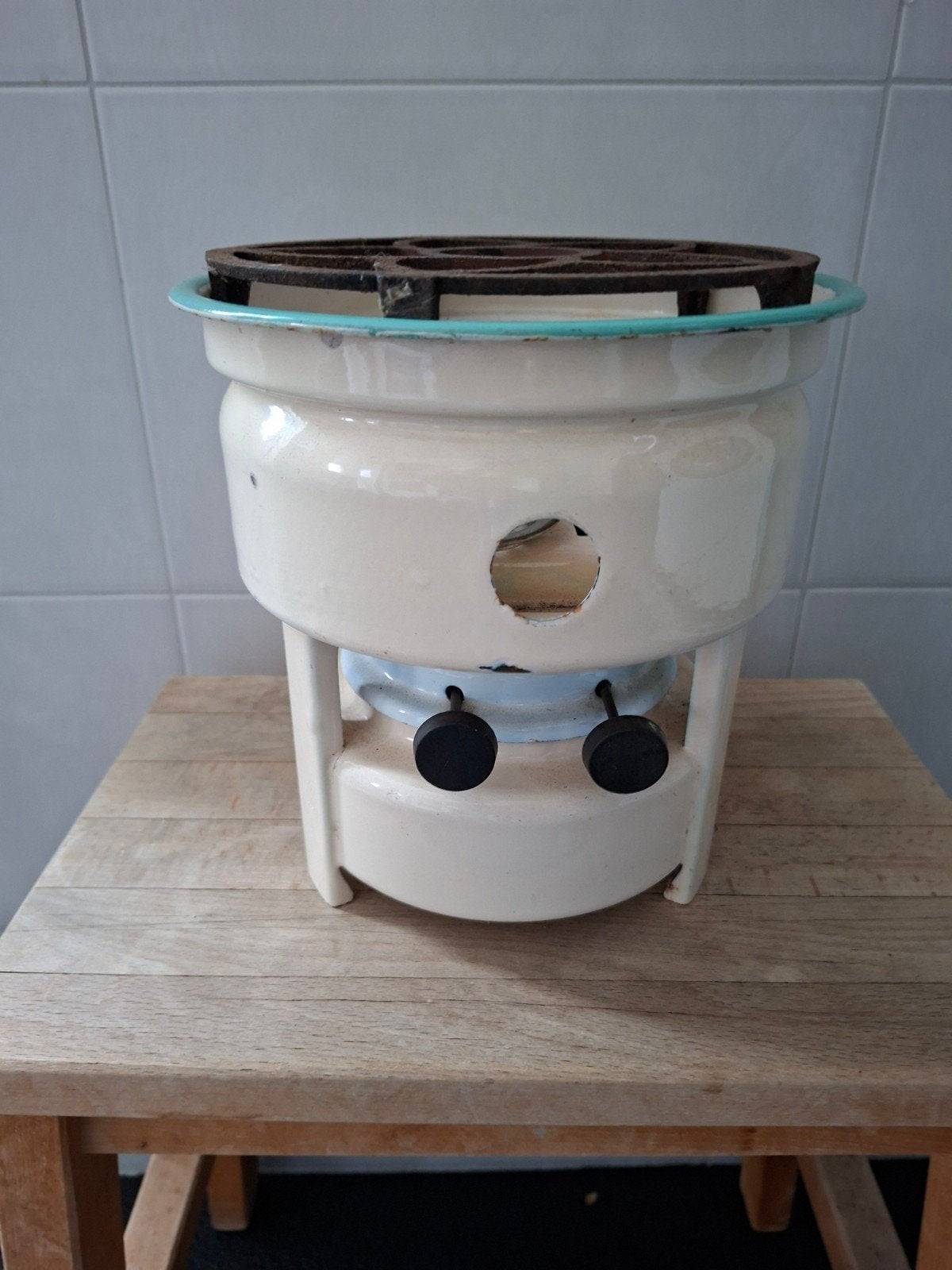 Vintage emaille petroleumstel met gietijzeren rooster, Ophalen of Verzenden