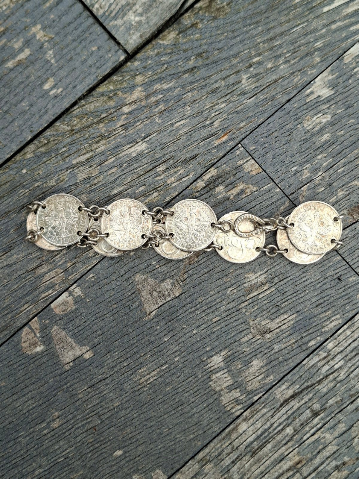 Poolse muntenarmband eind jaren '30 WO2, Verzamelen, Militaria | Tweede Wereldoorlog, Ophalen of Verzenden, Overige gebieden, Embleem of Badge
