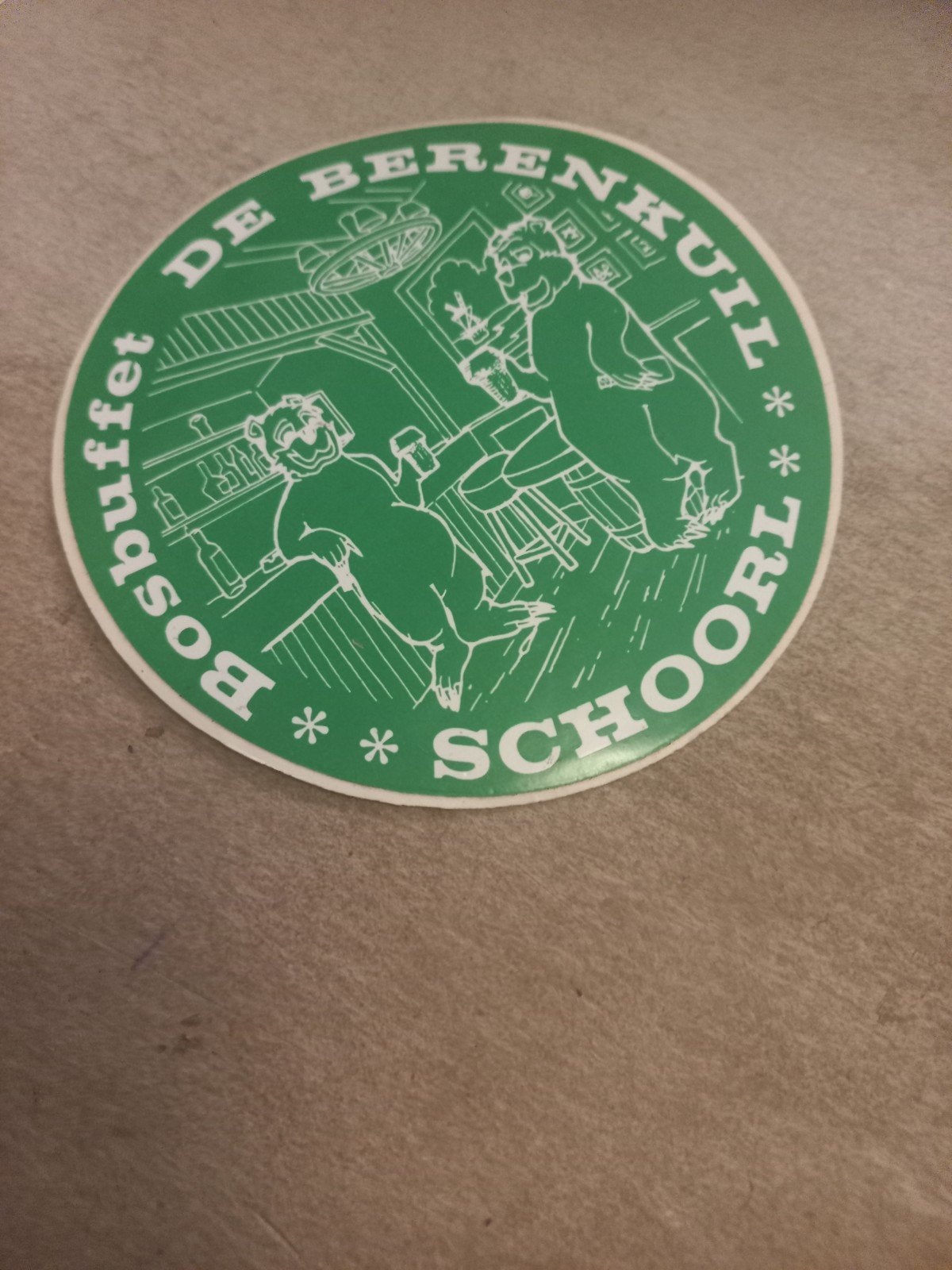 Vintage sticker 'De Berenkuil Schoorl', Ophalen of Verzenden, Gebruikt