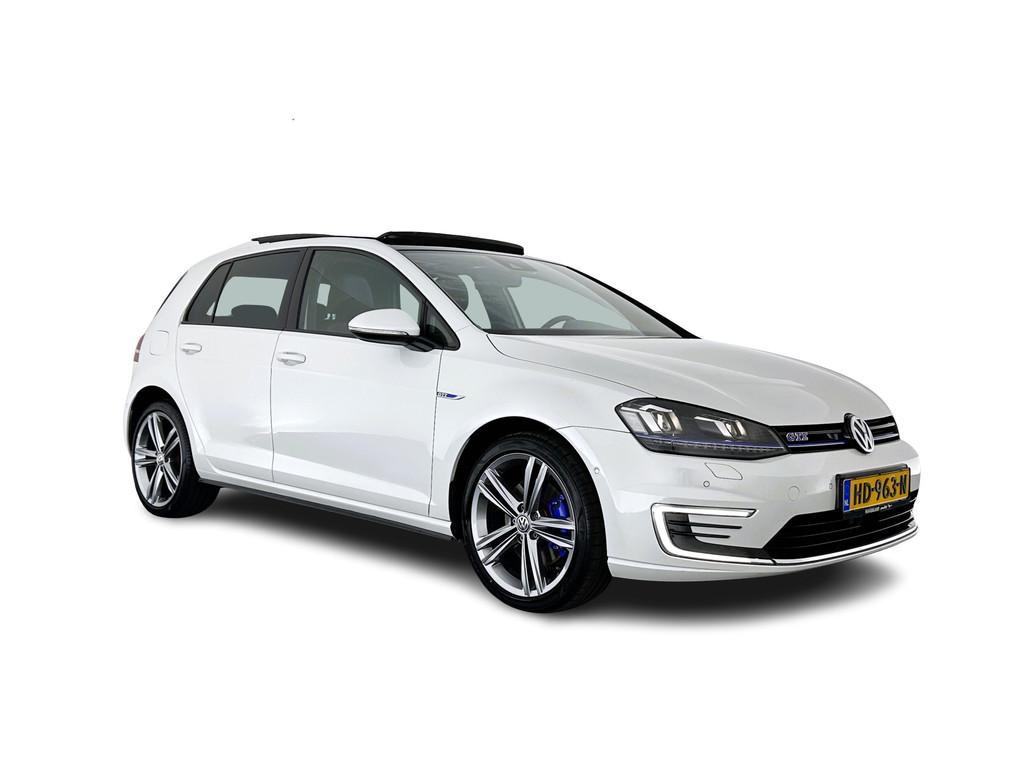 Volkswagen Golf 1.4 TSI GTE (Plug-In) Aut. *PANO | FULL-LED, Gebruikt, 4 cilinders, 116 pk, Wit