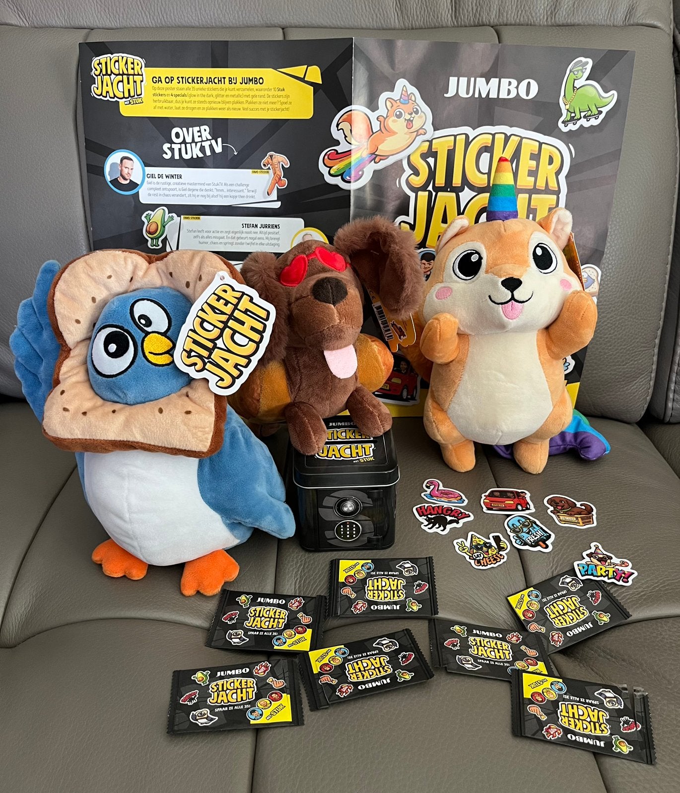 Stickerjacht Stuk tv pakket knuffels kluis 7 stickers, Verzamelen, Albert Heijn, Ophalen of Verzenden