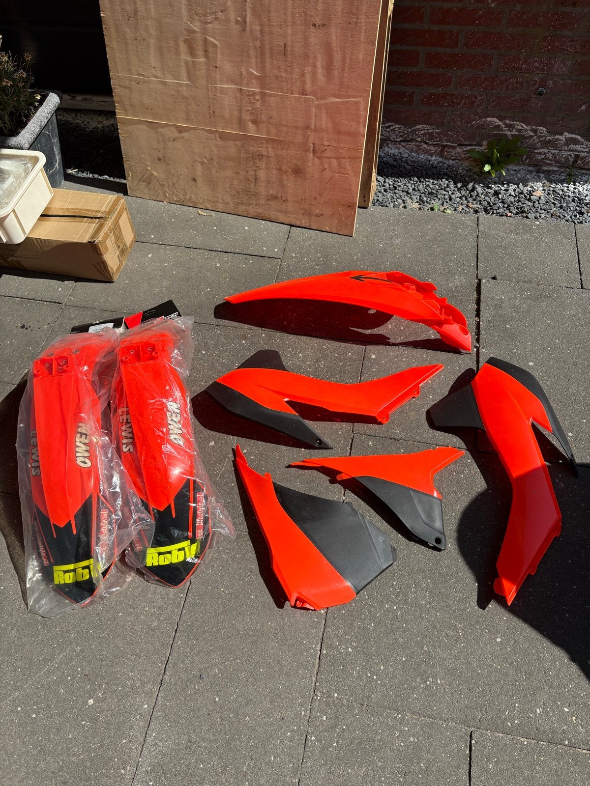 Oranje/Zwarte Crossmotor Kappen Set/ twee sets - Nieuwstaat, Ophalen of Verzenden, Nieuw