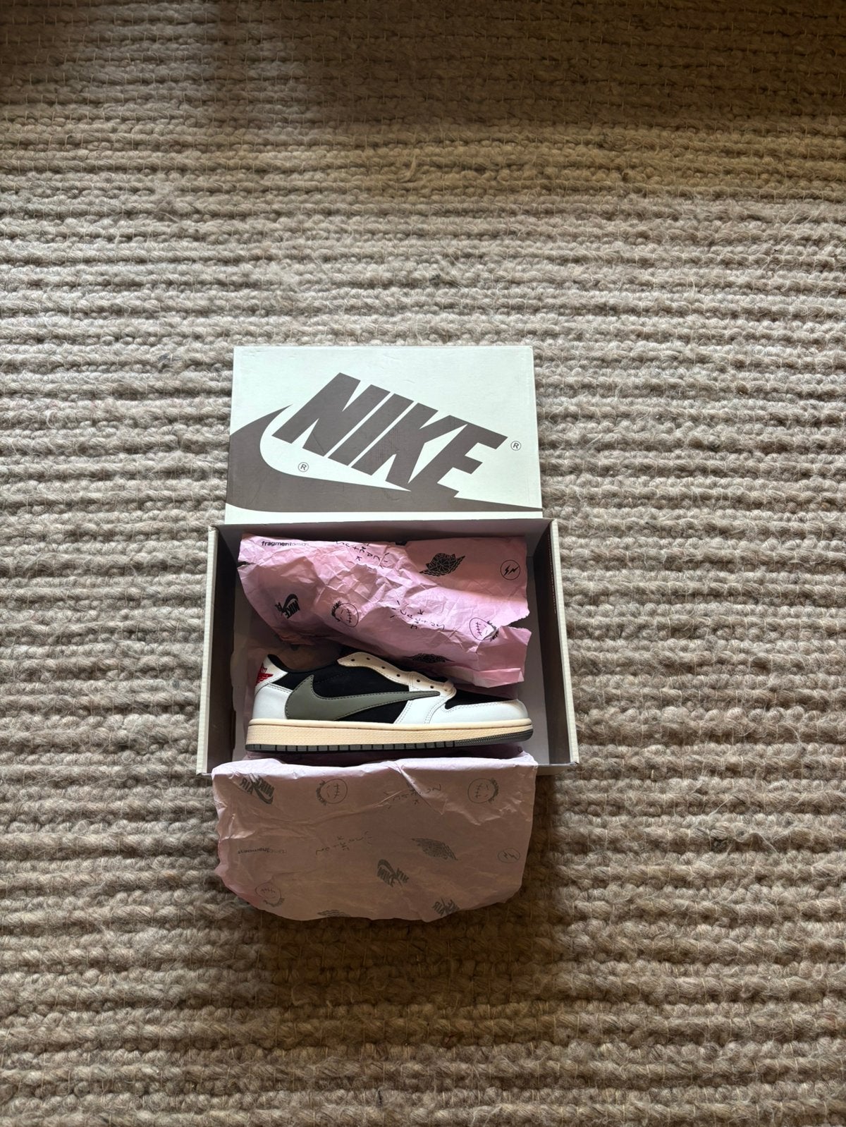 Nike air jordan 1 low travis scott, Zwart, Nieuw, Ophalen of Verzenden, Sneakers of Gympen