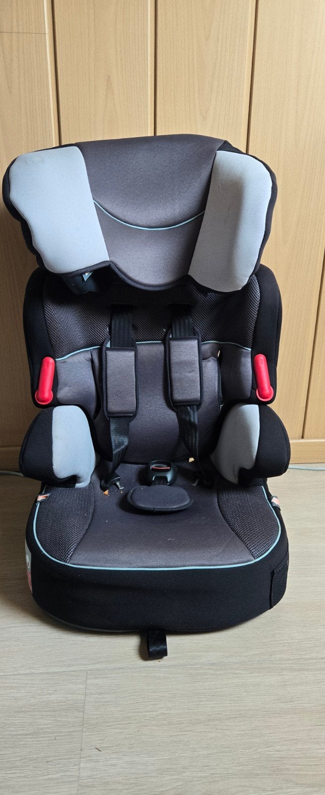 Autostoel 9-36 kg - Comfortabel en Veilig, Overige merken, Verstelbare rugleuning, Ophalen of Verzenden, 9 t/m 36 kg