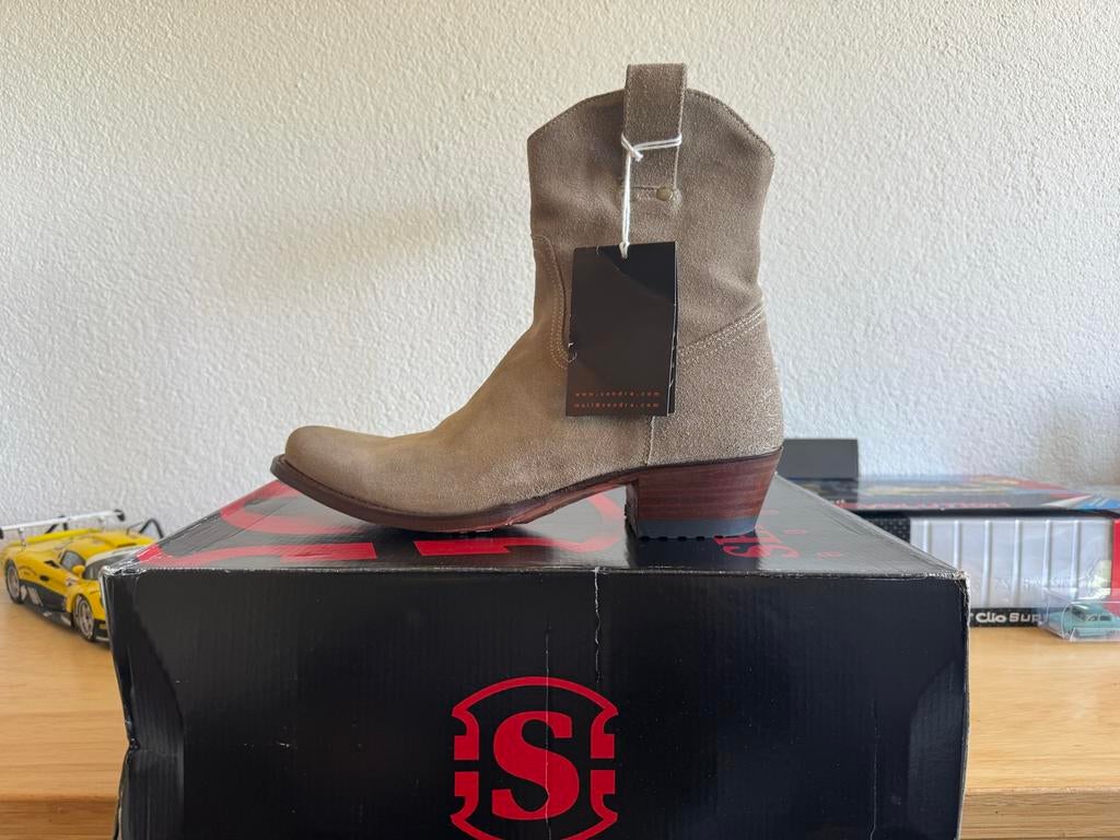 Sendra laarzen unisex maat 40 nieuw, Kleding | Heren, Ophalen of Verzenden, Zo goed als nieuw