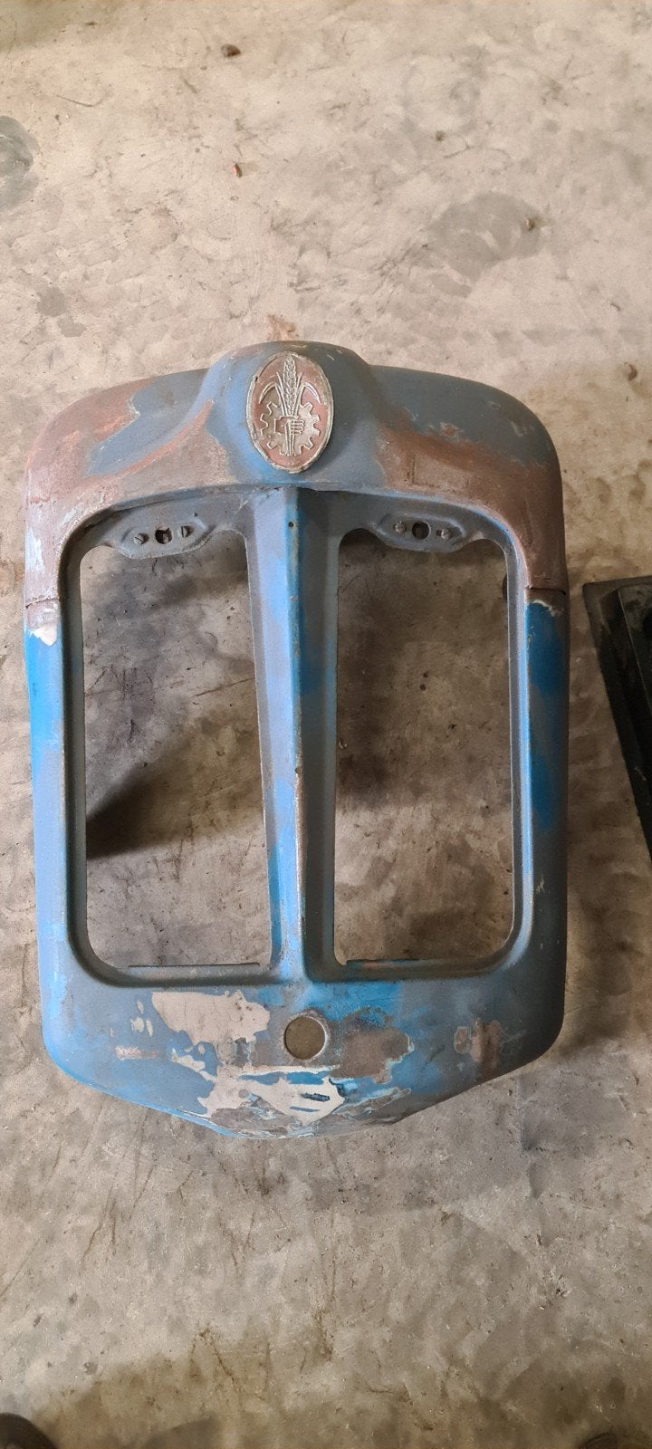 Fordson Dexta gelaste Neus - Origineel en Gebruikt, Ophalen of Verzenden