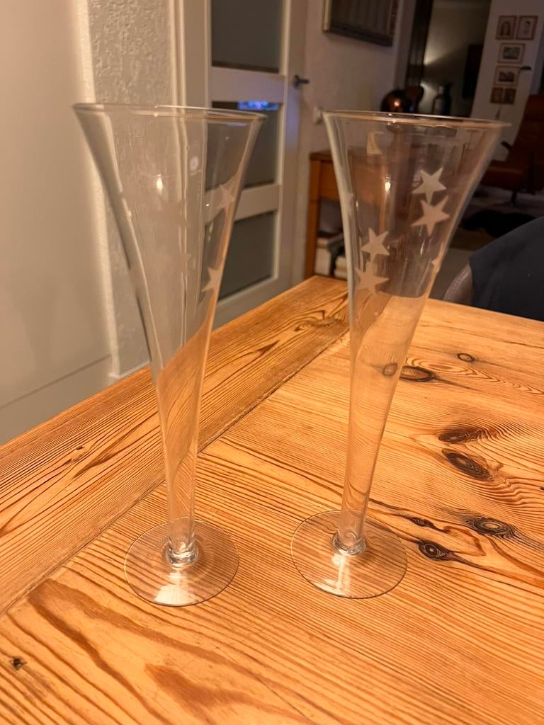 2 Champagne glazen met sterren, Ophalen of Verzenden