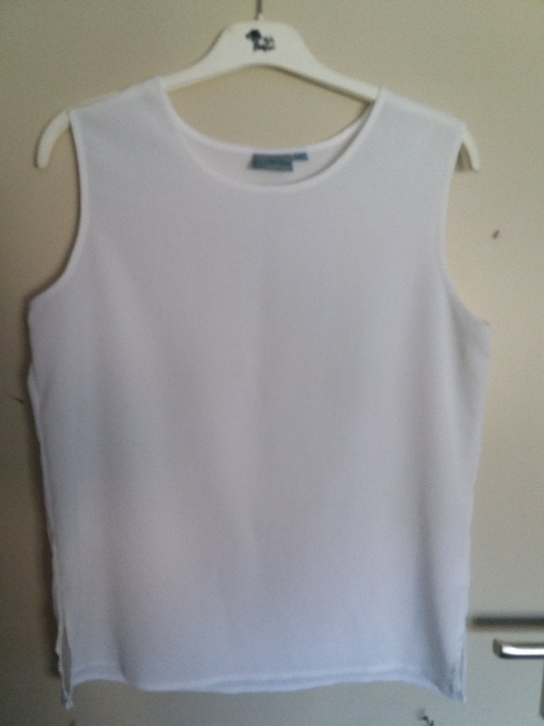 Een gebroken-wit T-Shirt hemd/top van kreukelstof., Maat 38/40 (M), De Ville., Wit, Ophalen of Verzenden
