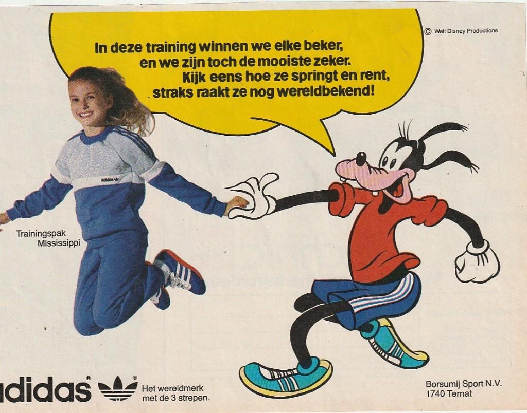 Retro reclame 1982 Adidas meisje trainingspak Goofy, Verzenden, Overige typen