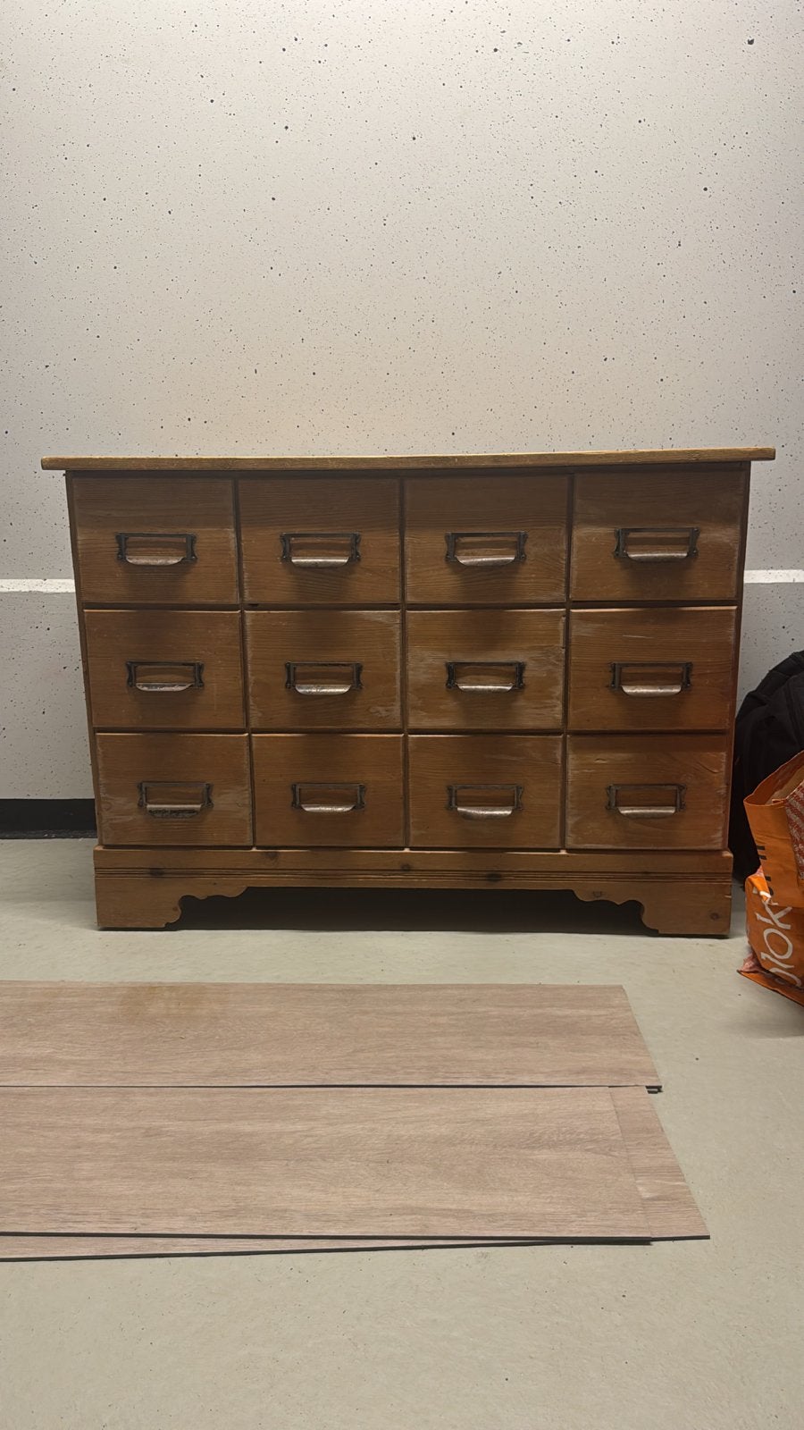 Gratis ophalen: vintage houten ladekast, Ophalen, Gebruikt, 100 tot 150 cm, 5 laden of meer