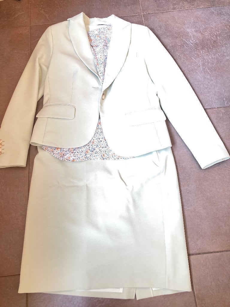 Te koop: mooi compleet damesset, Ophalen of Verzenden, Zo goed als nieuw, Maat 42/44 (L)
