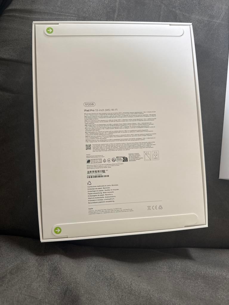 NIEUW iPad Pro 13” M5 512GB + Magic Keyboard (waarde €2000+), Computers en Software, Apple iPads, 13 inch of meer, Zwart, Nieuw
