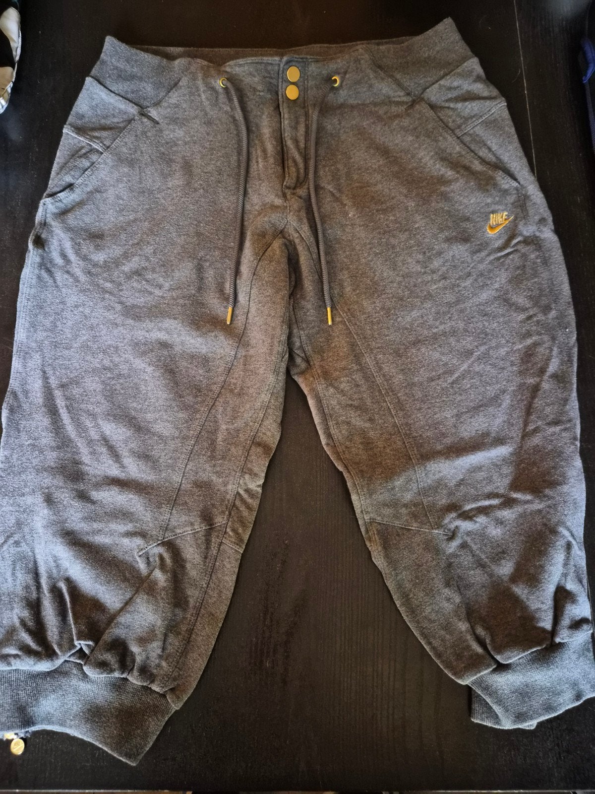 Nike driekwart broek maat M, Kleding | Heren, Broeken en Pantalons, Maat 48/50 (M), Nike, Ophalen of Verzenden, Grijs