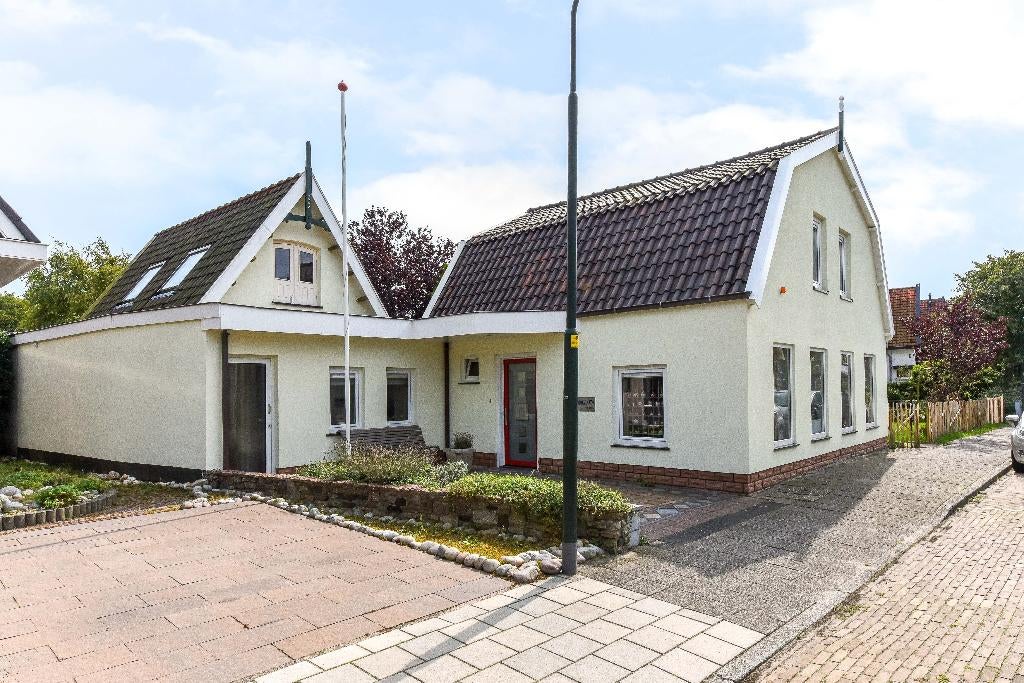 3 woningen voorkleine gezinnen of starters, Huizen en Kamers, Huizen te koop, 9 kamers, Amsterdam, 200 tot 500 m², Benedenwoning