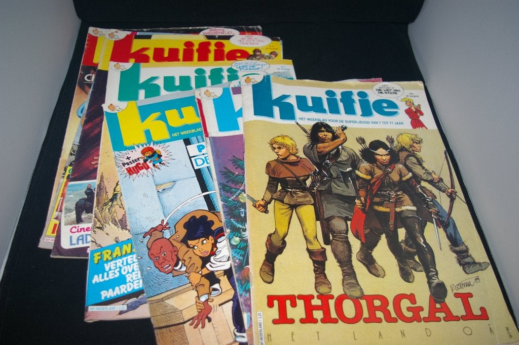 Acht oude "kuifje" weekbladen., Boeken, Meerdere stripboeken, Ophalen of Verzenden, Gelezen