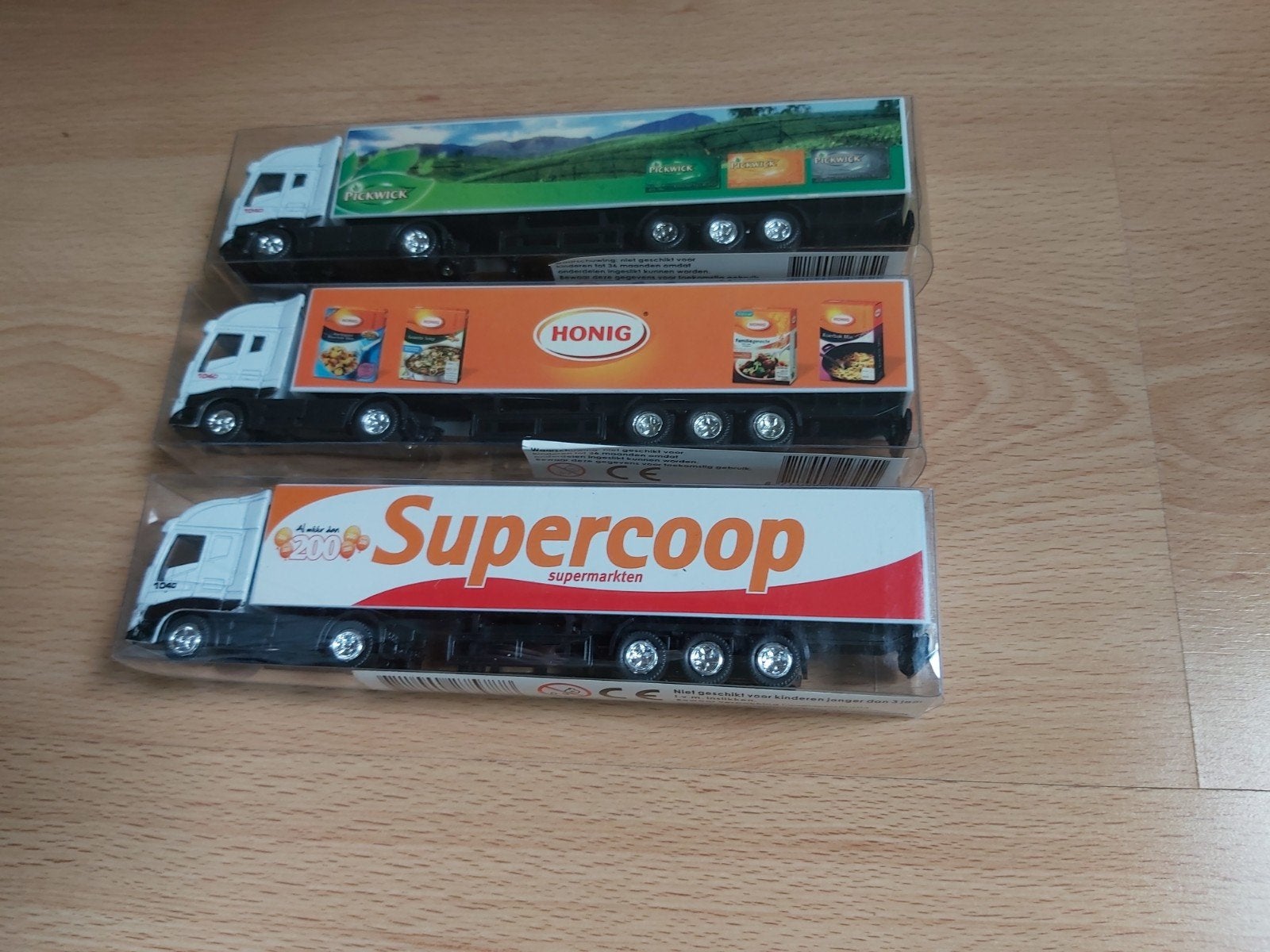 Miniatuur vrachtwagenset COOP(3 stuks) - Nieuw in verpakking, Ophalen of Verzenden, Zo goed als nieuw