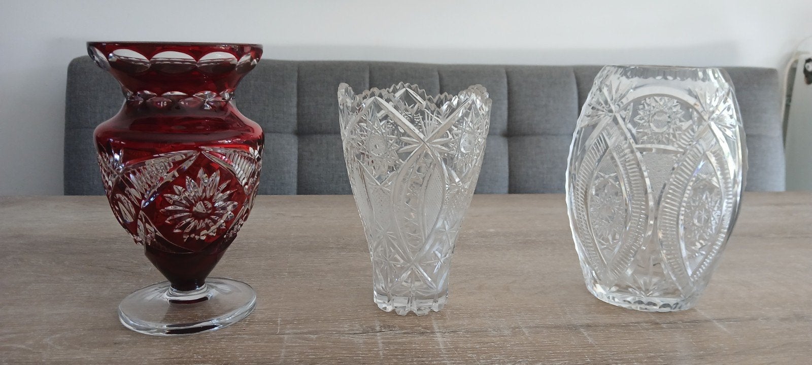 3 facet geslepen glazen vazen rood en transparant vaas, Ophalen of Verzenden