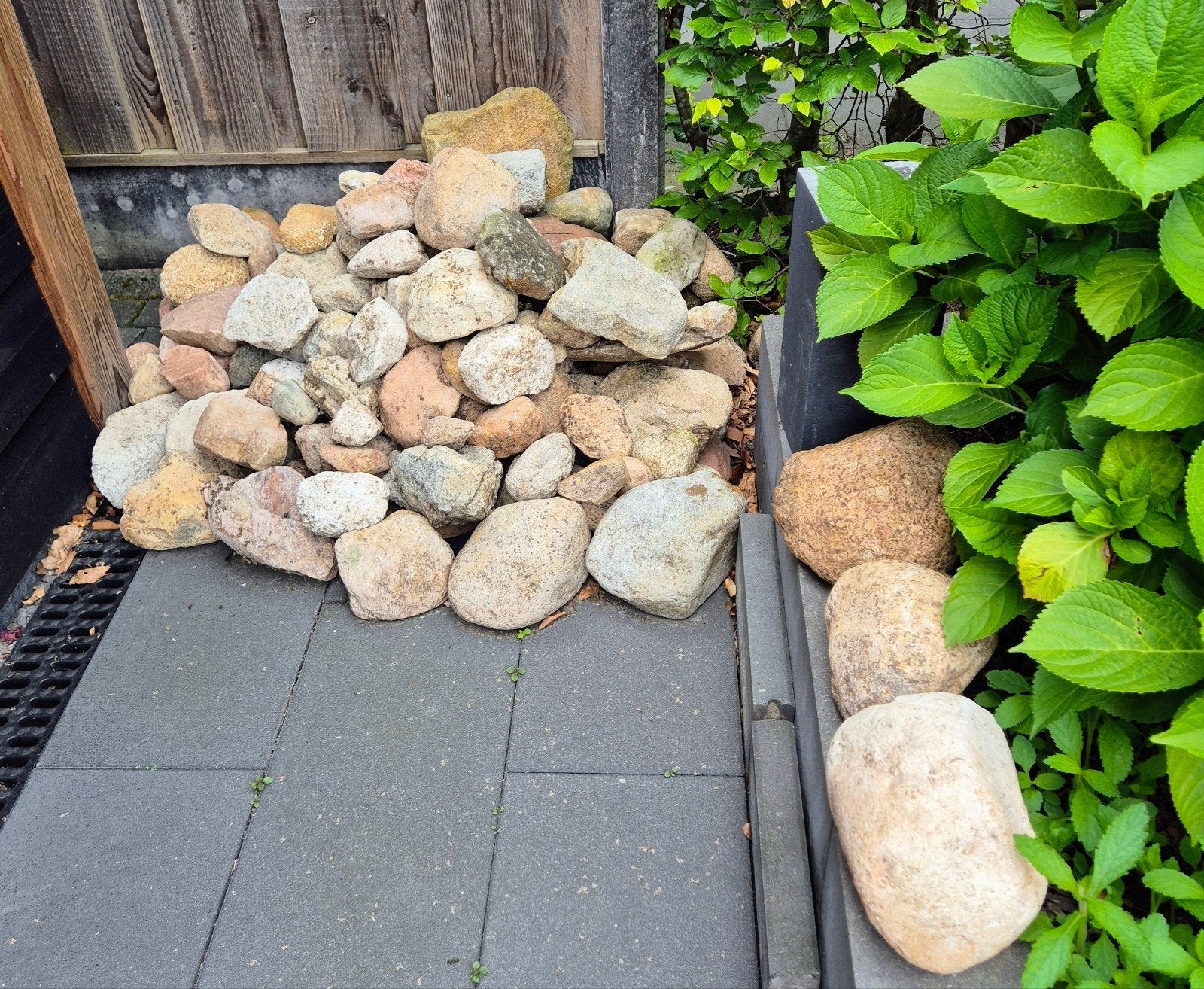 Mooie zwerfkeien gratis voor tuin of decoratie, Tuin en Terras, Grind, Keien en Split, Overige materialen, Gebruikt, Ophalen of Verzenden