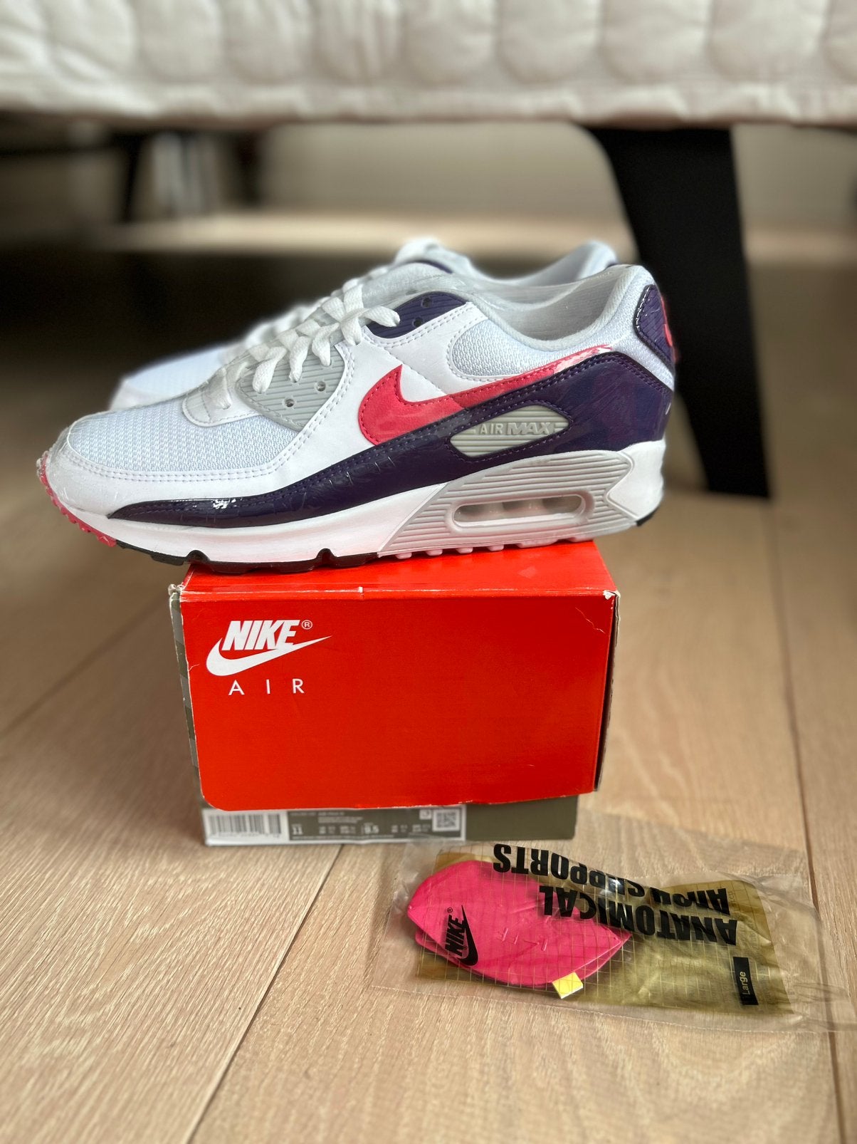 Nike Air Max 90 Eggplant wmnsUS11 EU43, Kleding | Heren, Ophalen of Verzenden, Zo goed als nieuw, Overige kleuren