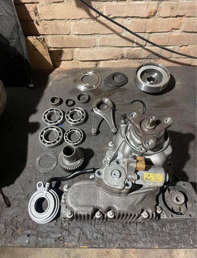 Atc 300 tussenbak verdeelbak transfercase bmw e90 e60, Auto-onderdelen, Motor en Toebehoren, BMW, Gebruikt, Ophalen