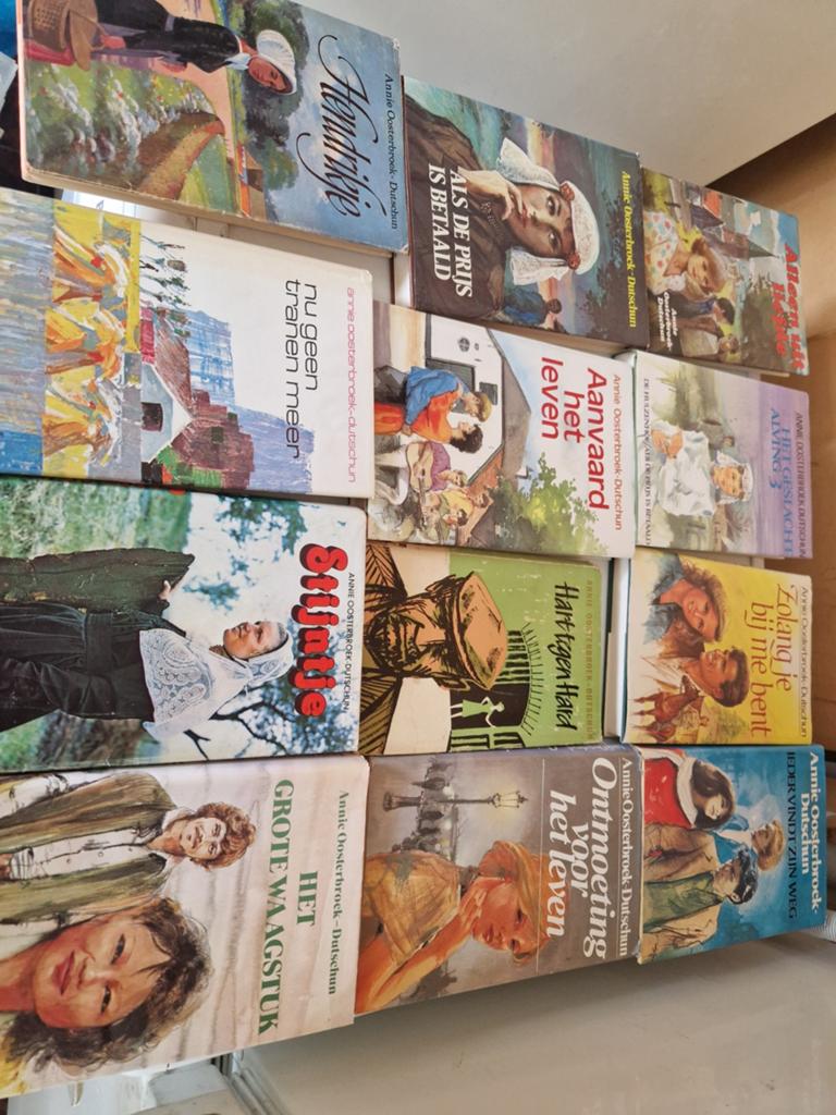 Romans Annie Oosterbroek-Dutschun boeken, Ophalen of Verzenden, Gelezen, Annie Oosterbroek-Dutschun, Nederland