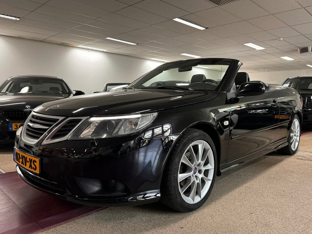 Saab 9-3 Cabrio 1.8t Automaat Vector TOP ONDERHOUDEN & NWE A, Auto's, Saab, 1998 cc, Zwart, 4 cilinders, 4 stoelen
