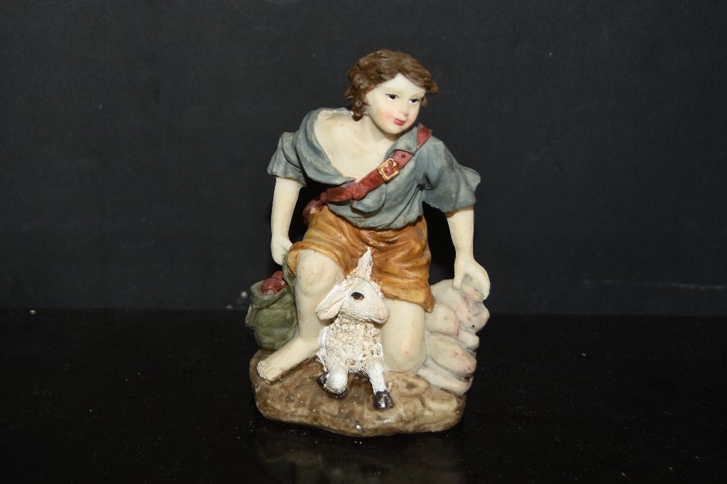 Oud beeld Herdersjongen met lam Kerst stal kerststal, Verzamelen, Beelden en Beeldjes, Verzenden, Gebruikt