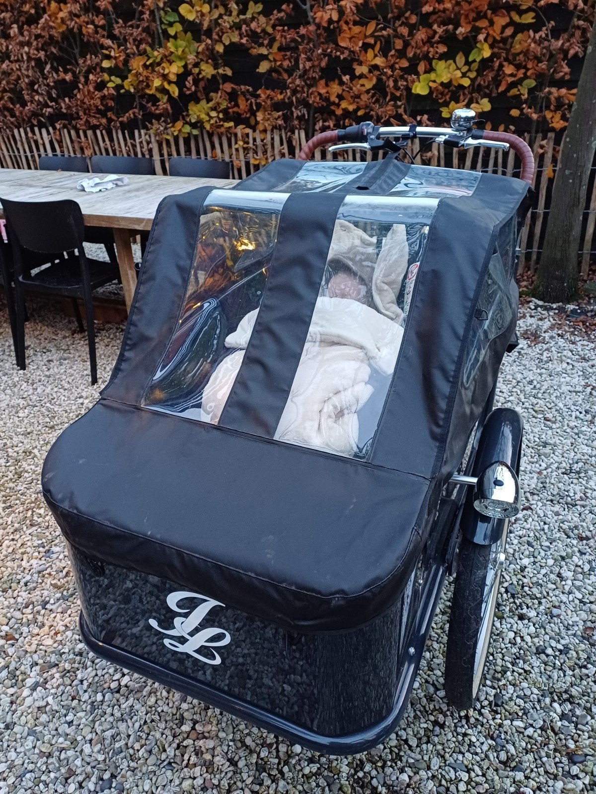 Johnny Loco bakfiets antraciet met huif en zitjes, Ophalen, Gebruikt, Huif, 2 kinderen