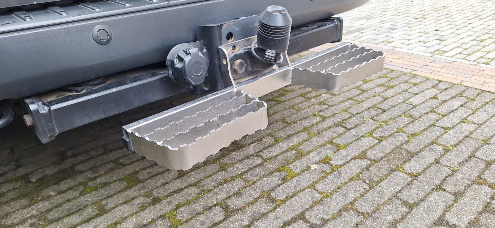 Dubbele RVS Opstap/treeplank voor Trekhaak - Gebruikt, Ophalen, Gebruikt
