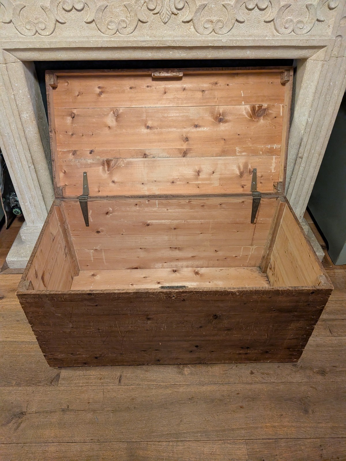 Stoere Vintage Houten Dekenkist / Salontafel

Beschrijving:, Ophalen, Gebruikt, 50 tot 100 cm, 50 tot 75 cm
