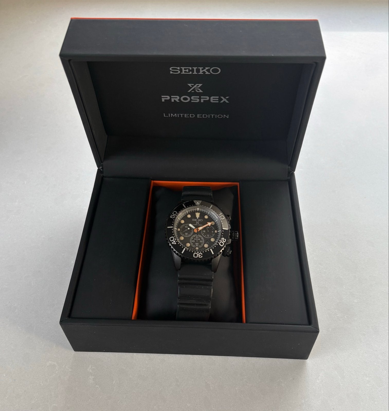 Seiko Prospex Limited Edition 'Black Series' 43mm, Sieraden, Tassen en Uiterlijk, Seiko, Staal, Polshorloge, Kunststof