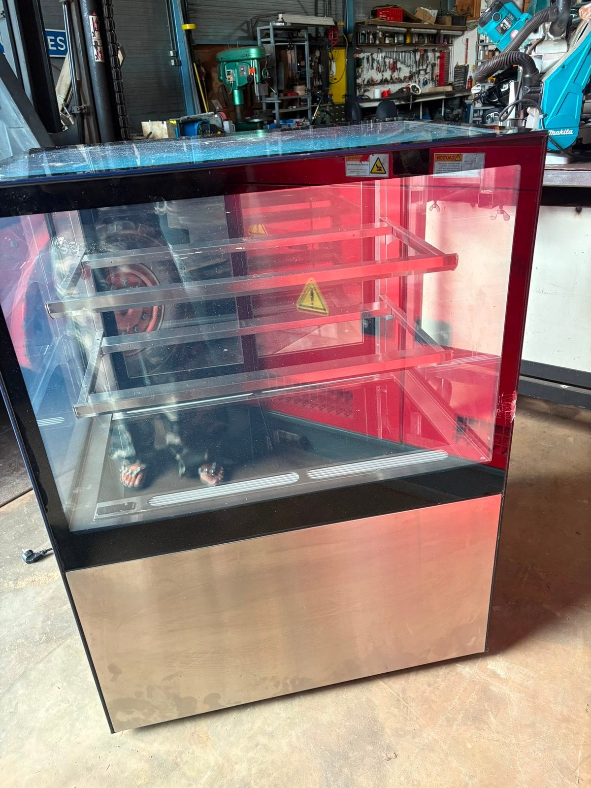 Polar gekoelde gebaksvitrine DB950-E | Werkend | 285L, Ophalen