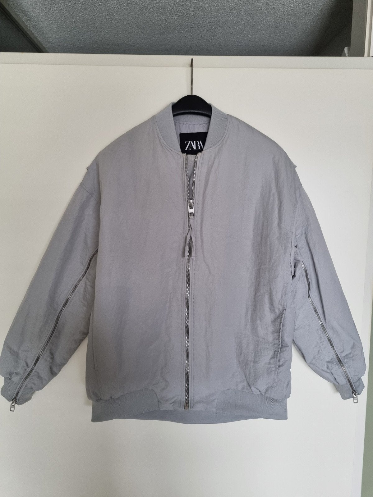 Zara grijze gevoerde bomberjas XS | Oversized, Zara, Ophalen of Verzenden, Zo goed als nieuw, Maat 34 (XS) of kleiner