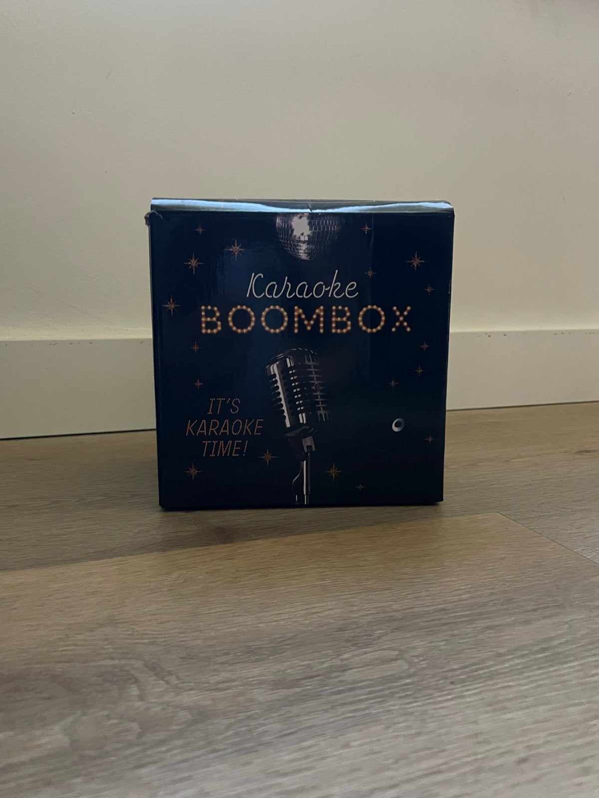 Karaoke Boombox zwart + microfoon oplaadkabel en handleiding, Audio, Tv en Foto, Karaoke-apparatuur, Ophalen, Gebruikt, Complete set