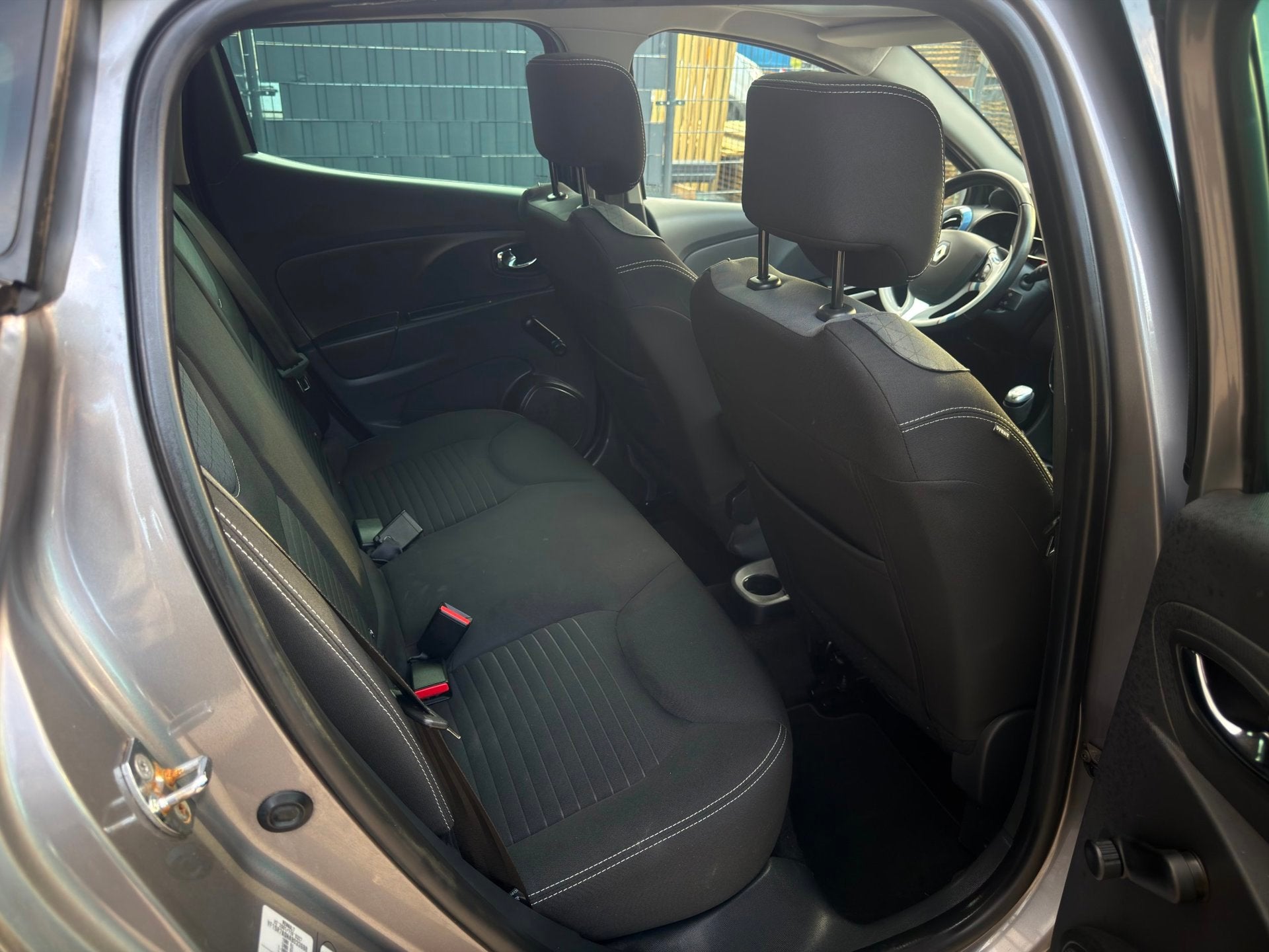 Foto 14 van Renault Clio 0.9 TCe Dynamique|Airco|Pano|Camera|Keyless|NAP