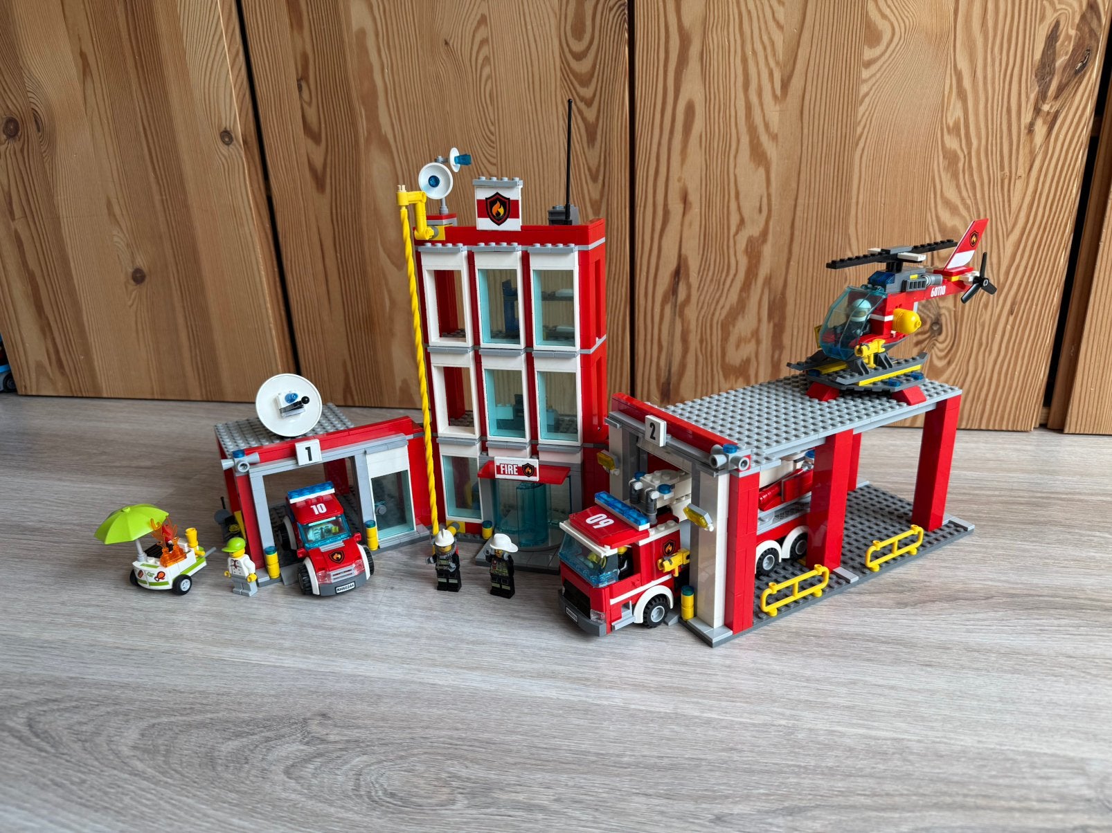 Lego brandweerkarzerne 60110, Lego, Ophalen of Verzenden, Inclusief minifiguren, Complete set