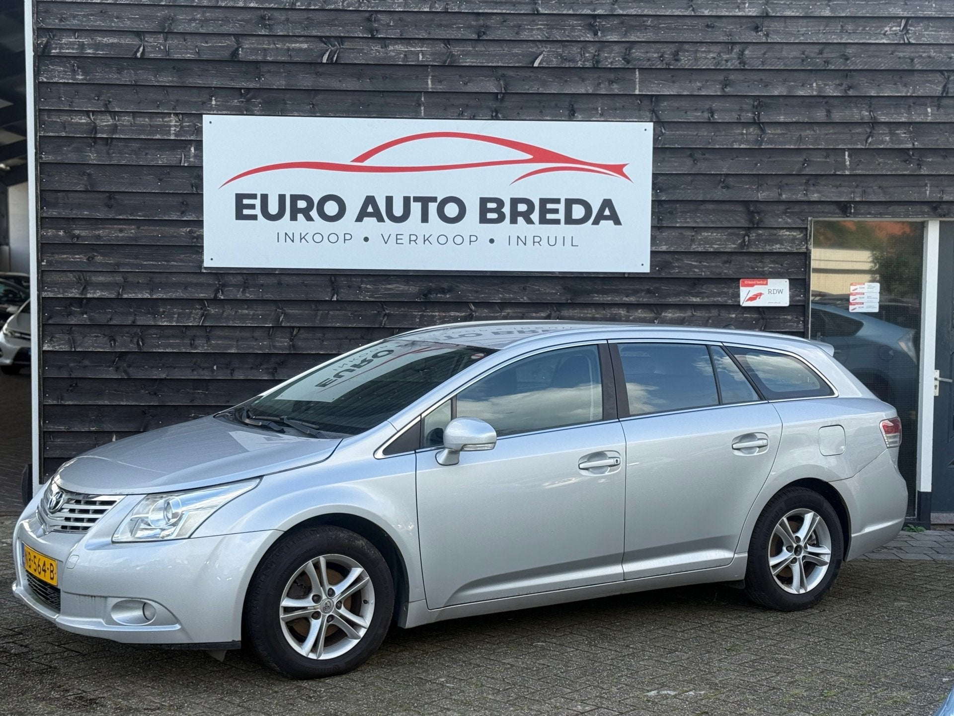 Toyota Avensis Wagon 1.8 VVTi Comfort, Auto's, 15 km/l, 4 cilinders, Handgeschakeld, Euro 4
