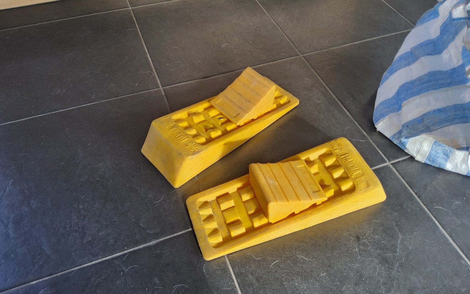 wiggen/keggen fiamma voor caravan/camperbusje geschikt, Ophalen