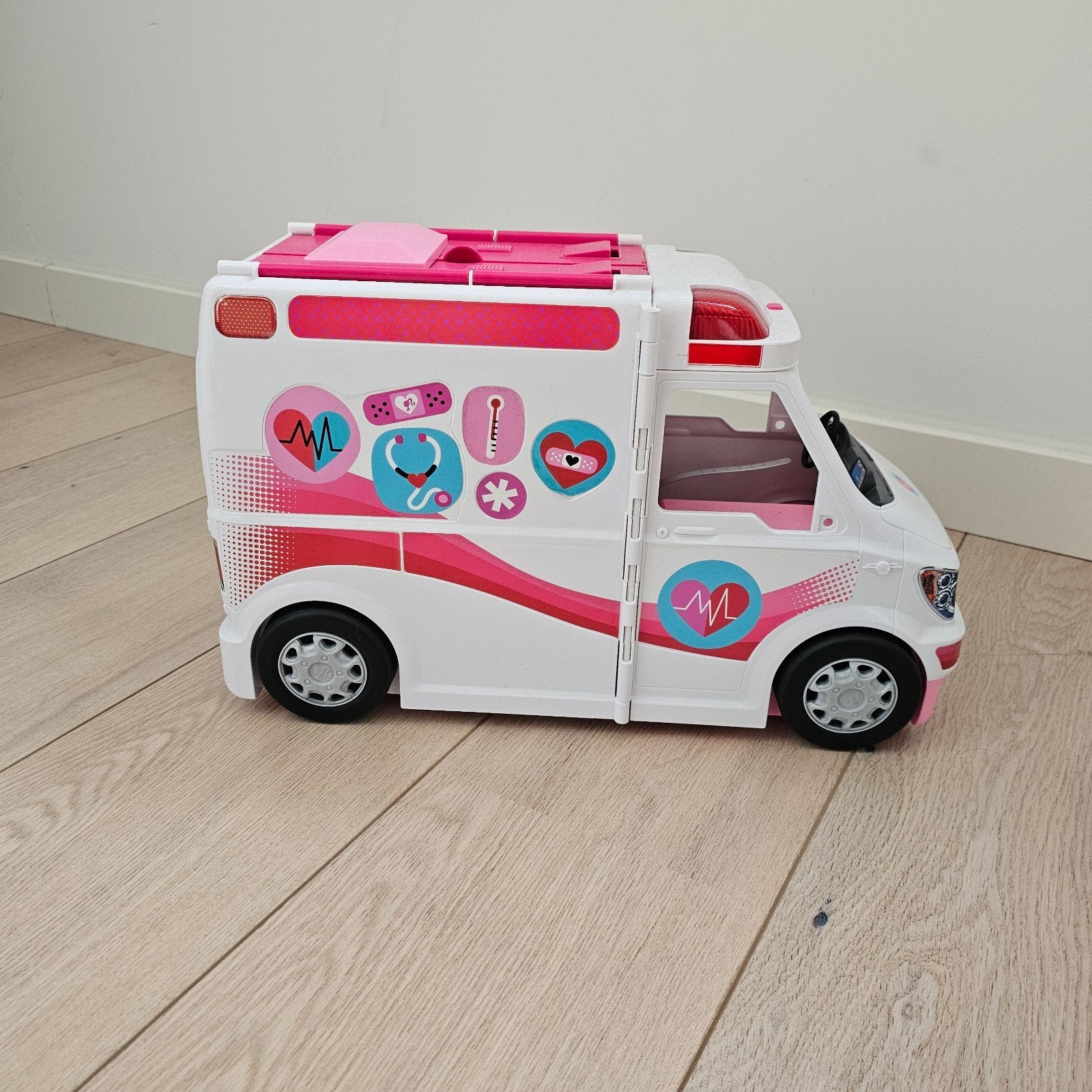 Barbie Ambulance Speelset - Zo goed als nieuw, Ophalen, Zo goed als nieuw