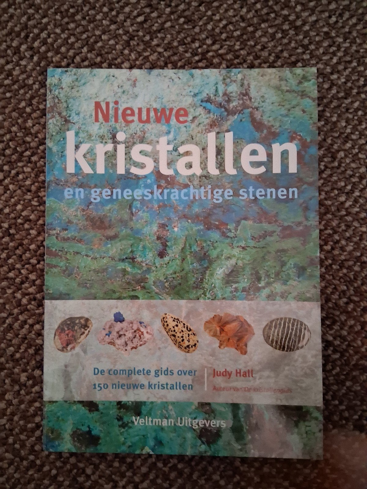 J. Hall - Nieuwe kristallen en geneeskrachtige stenen, Achtergrond en Informatie, Spiritualiteit algemeen, Ophalen of Verzenden