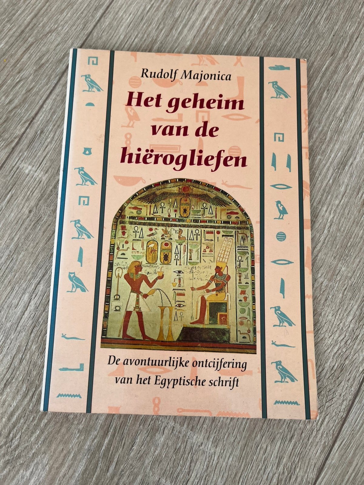 R. Majonica - Het geheim van de hierogliefen, Boeken, Ophalen of Verzenden, Zo goed als nieuw, R. Majonica, Fictie algemeen