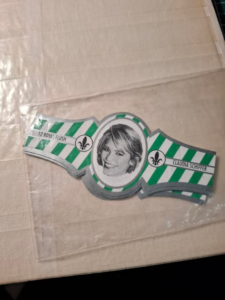 Sigarenbandjes Claudia Schiffer - 12 Royal Flush, Verzamelen, Ophalen of Verzenden, Gebruikt