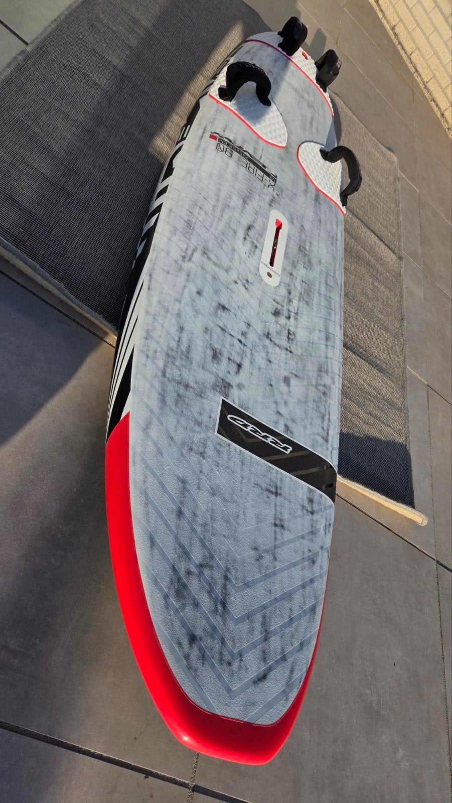 RRD X-fire V8 90 Lts   Carbon versie windsurfboard, Watersport en Boten, Ophalen, Met voetbanden, Gebruikt, Minder dan 250 cm