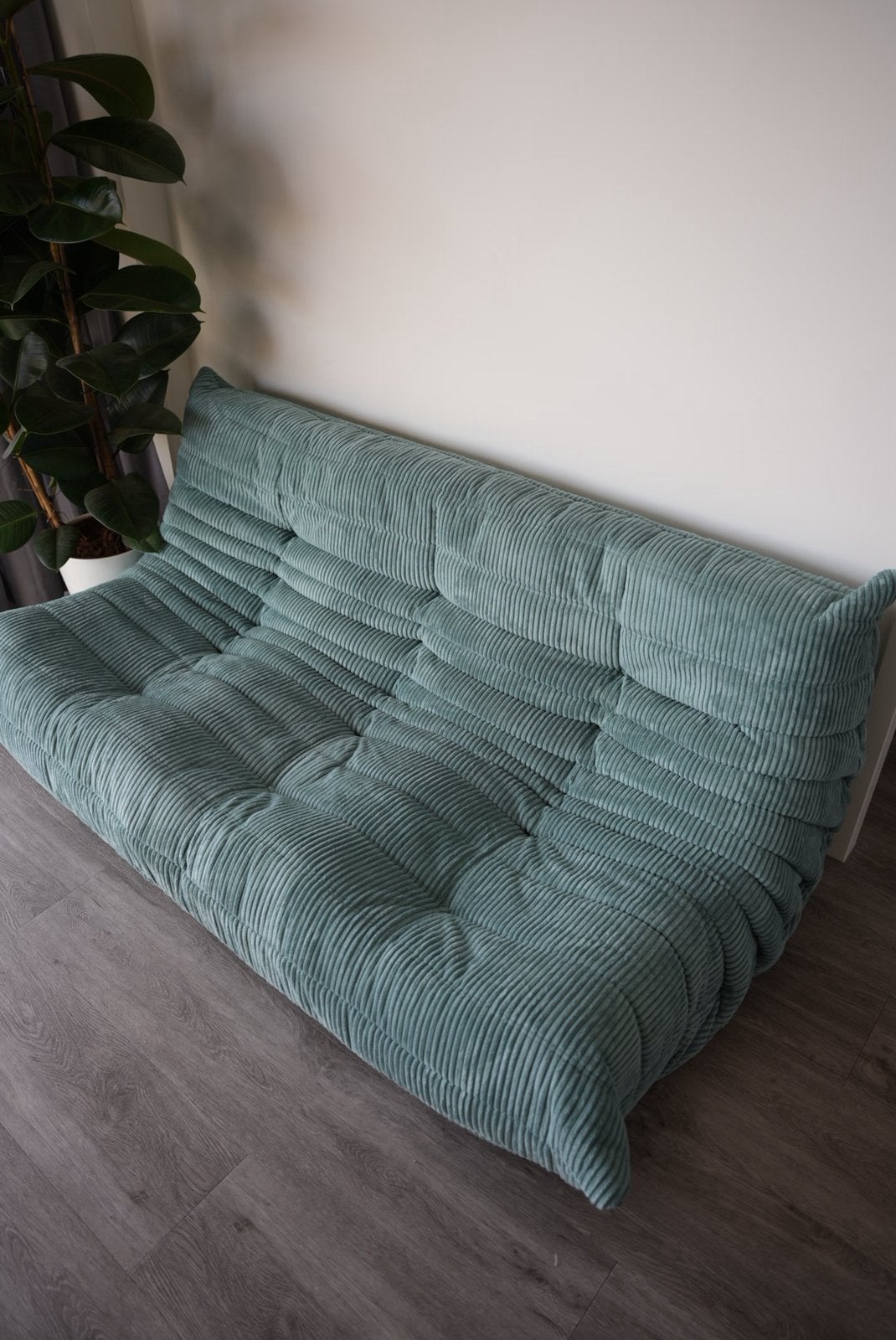 Ligne Roset Togo 3-zits – sage green ribcord – origineel, Ophalen, 150 tot 200 cm, Driepersoons, 75 tot 100 cm
