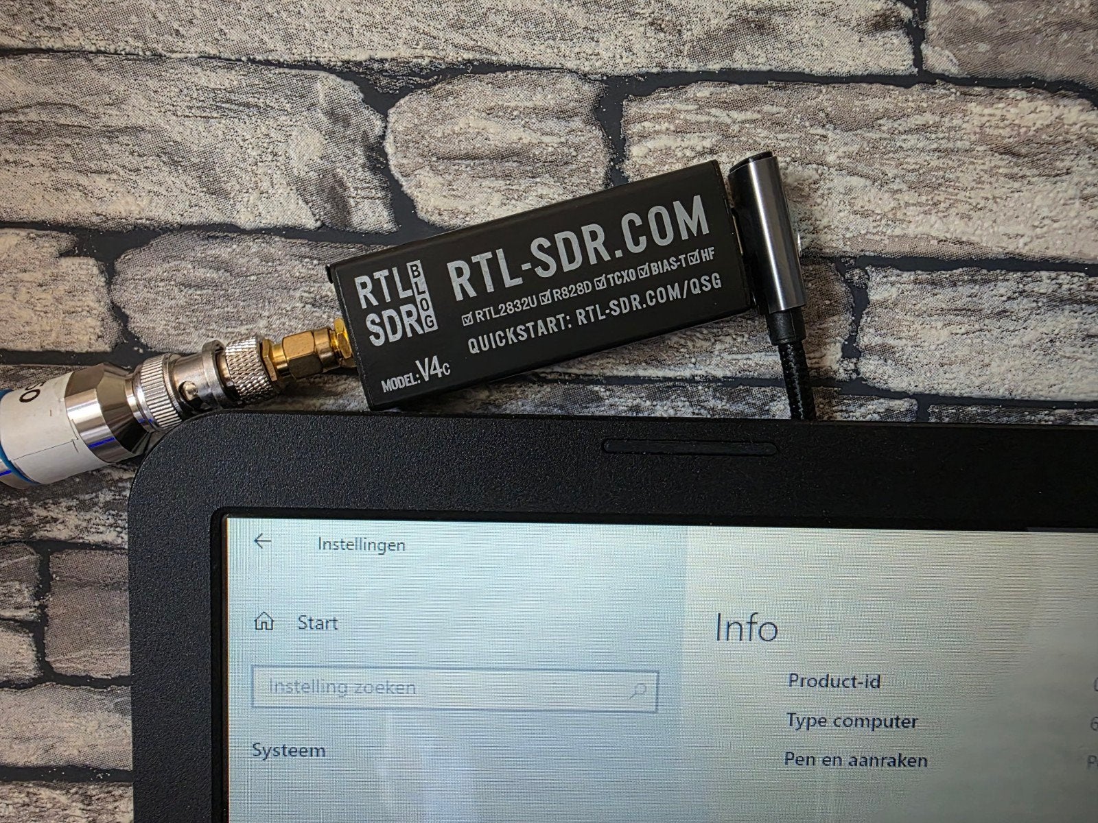 HP LAPTOP PLUS RTL-SDR V4c dongle, Ophalen of Verzenden, Gebruikt, 500 kanalen of meer, Draagbaar