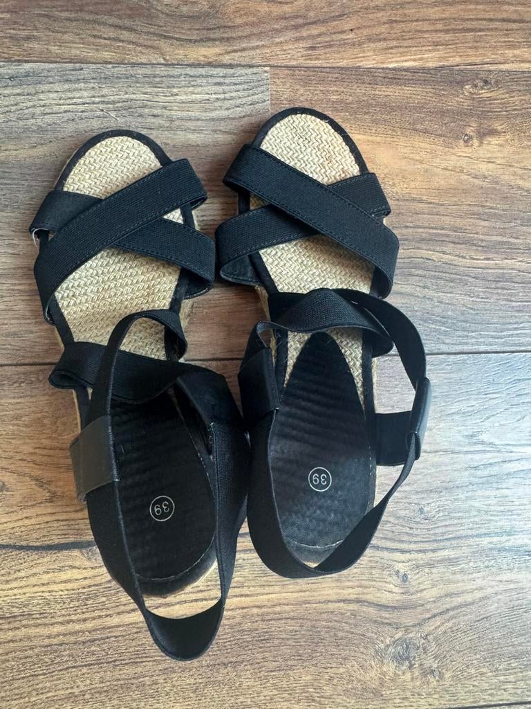 Zwarte sandalen, Zwart, Zo goed als nieuw, Sandalen of Muiltjes, Ophalen of Verzenden