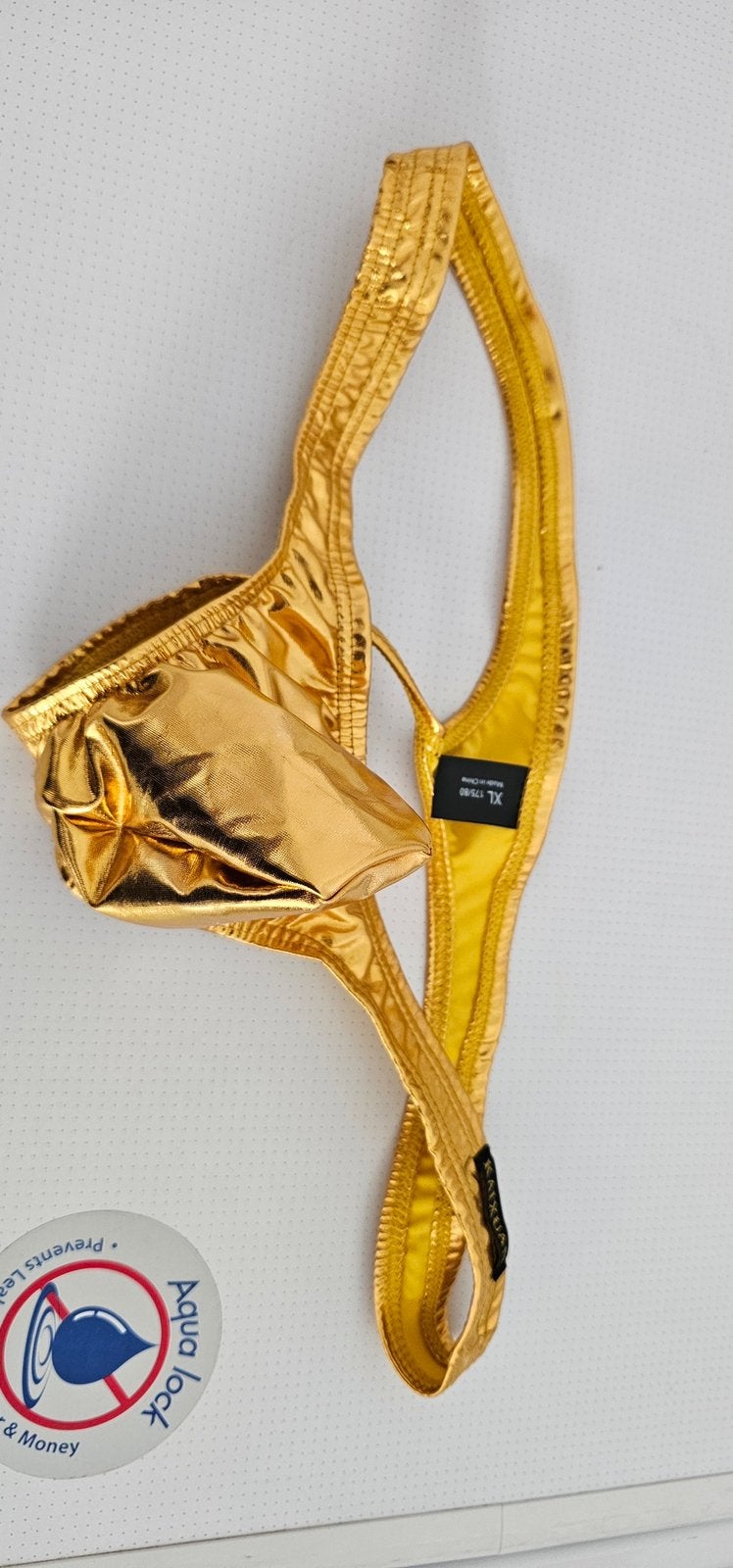 Gouden heren string, Ophalen